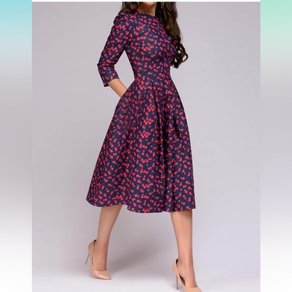 Source Unknown Dresses & Skirts - Pink and Blue vintage floral dress - size medium